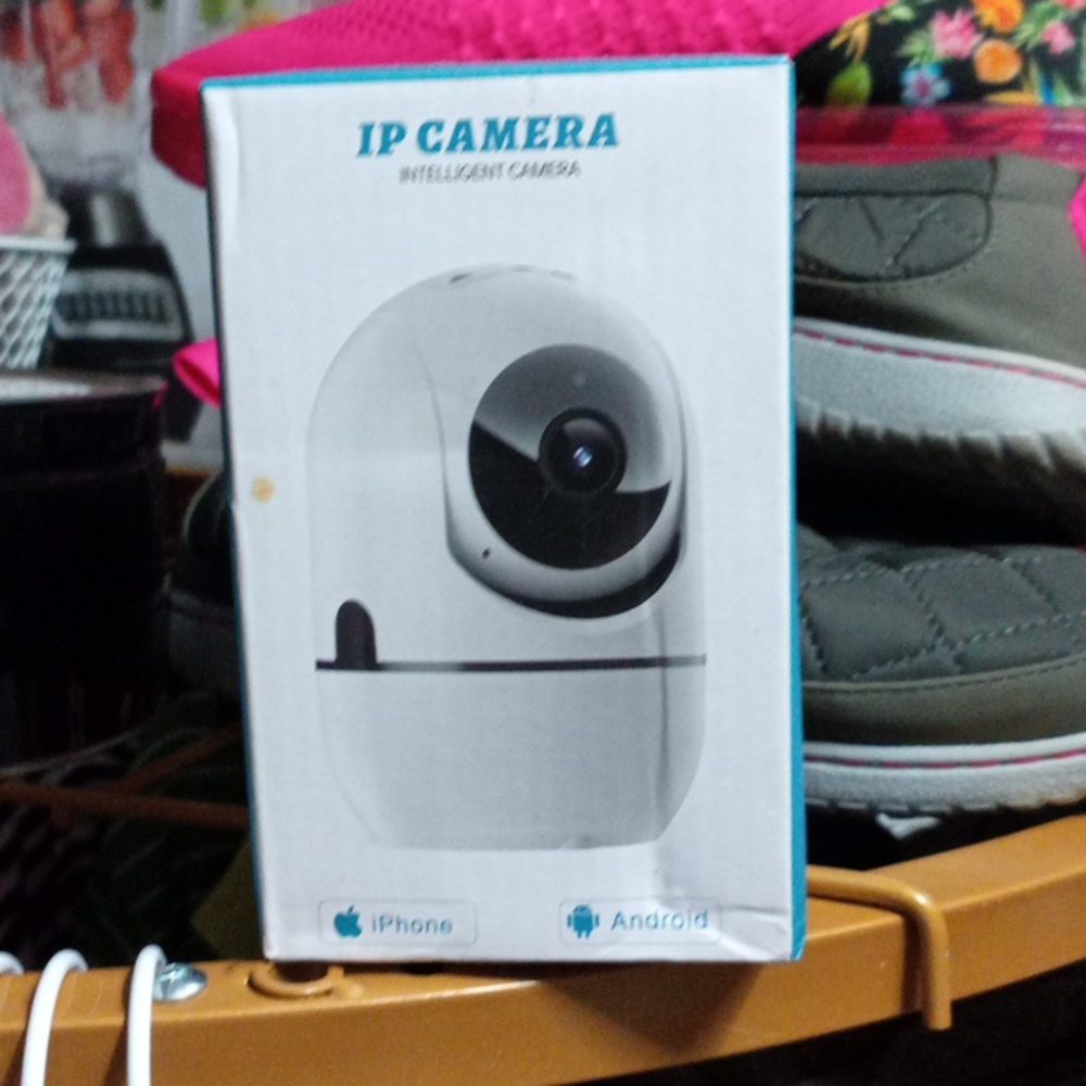 Security camera - Picture 1 of 2